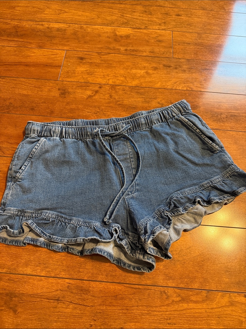 American eagle Denim Ruffle Drawstring Women’s Shorts - Blue